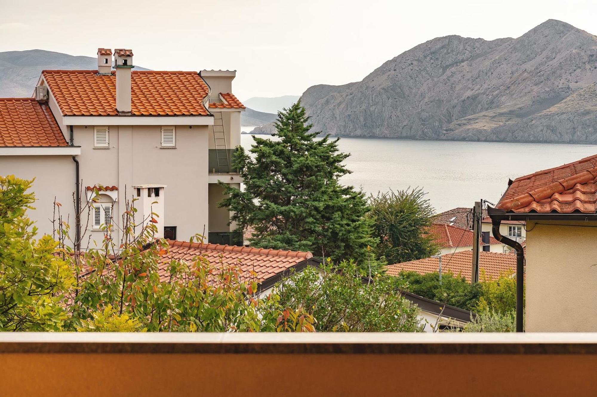 Apartments Dujmovic With Terrace Baška Exterior foto